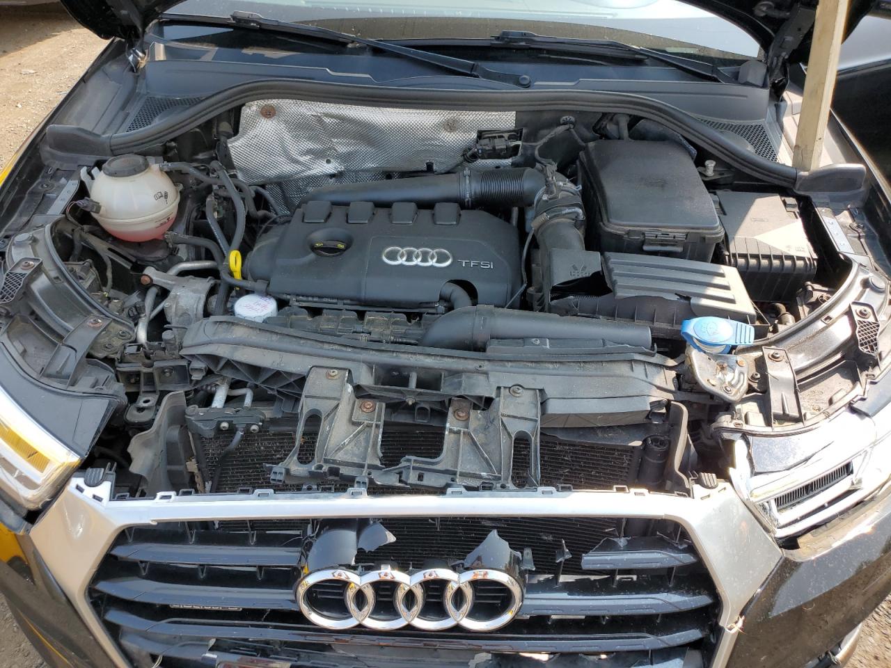 WA1JCCFS7JR008240 2018 Audi Q3 Premium Plus