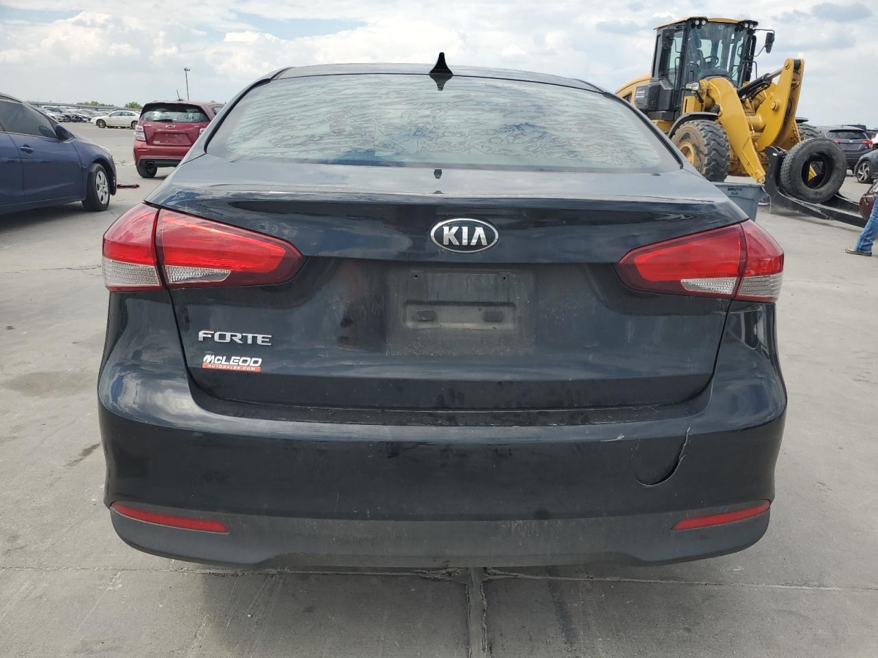 3KPFK4A77HE051652 2017 Kia Forte Lx