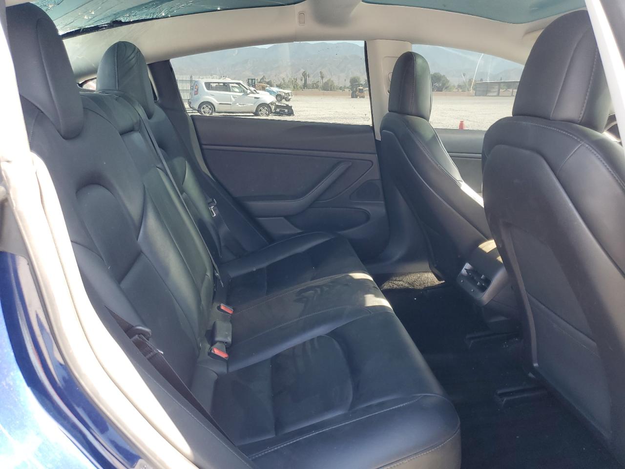 5YJ3E1EAXKF326088 2019 Tesla Model 3