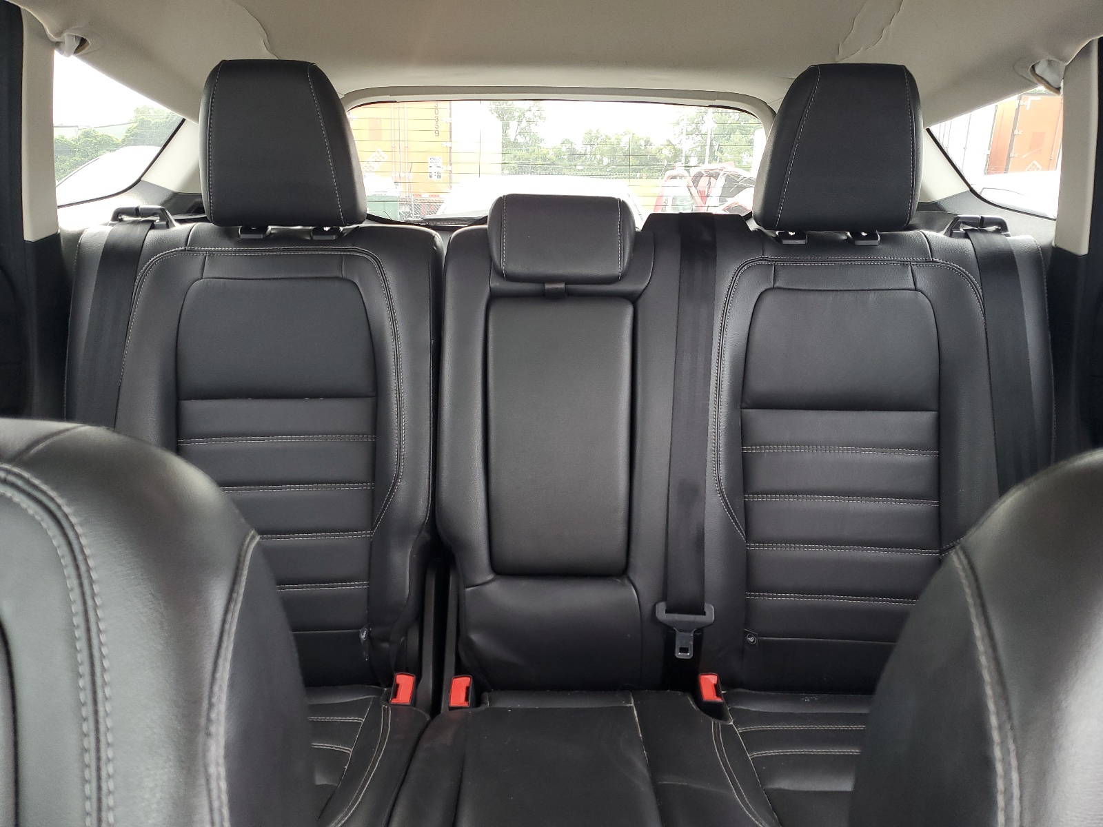 1FMCU9J97JUD04712 2018 Ford Escape Titanium