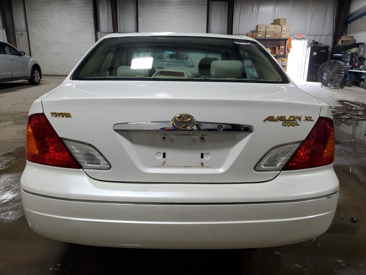 2001 Toyota Avalon Xl VIN: 4T1BF28B51U163225 Lot: 65940074