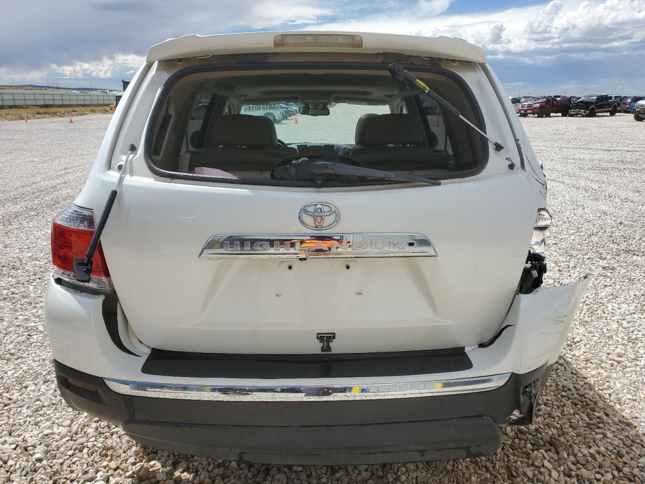 5TDZK3EH4DS115141 2013 Toyota Highlander Base