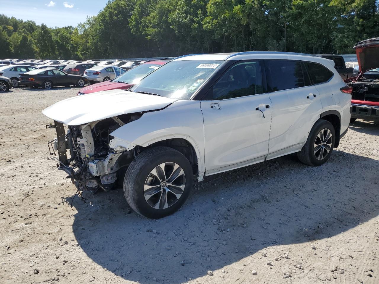 5TDGZRBH2MS547771 2021 TOYOTA HIGHLANDER - Image 1