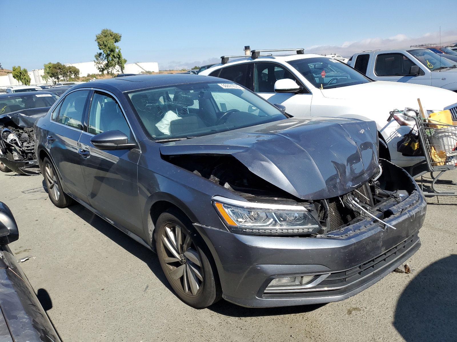 2018 Volkswagen Passat Se vin: 1VWBA7A38JC002230