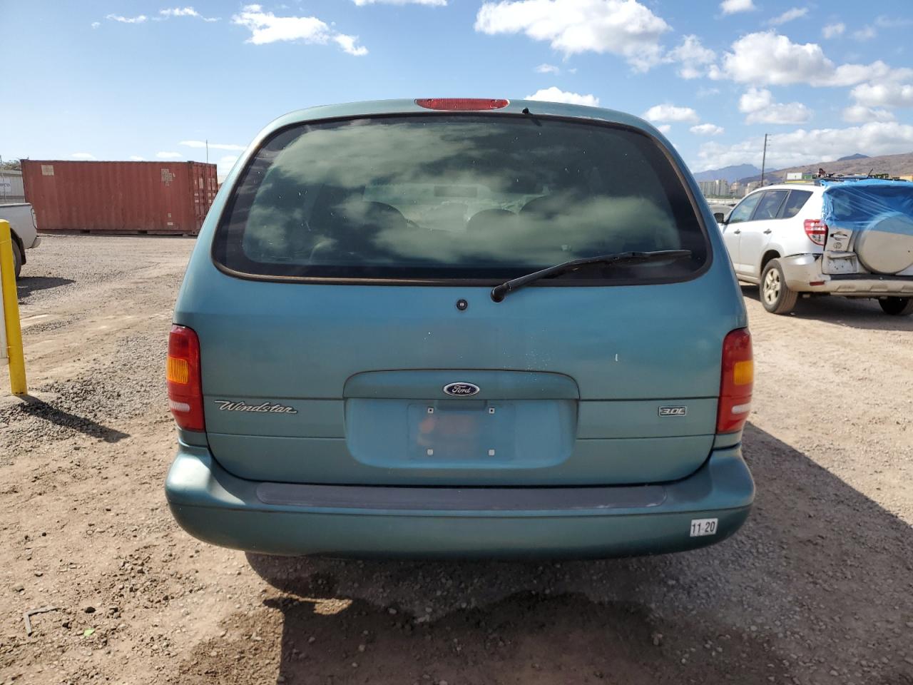 1998 Ford Windstar Wagon VIN: 2FMZA51U4WBE15229 Lot: 68685724