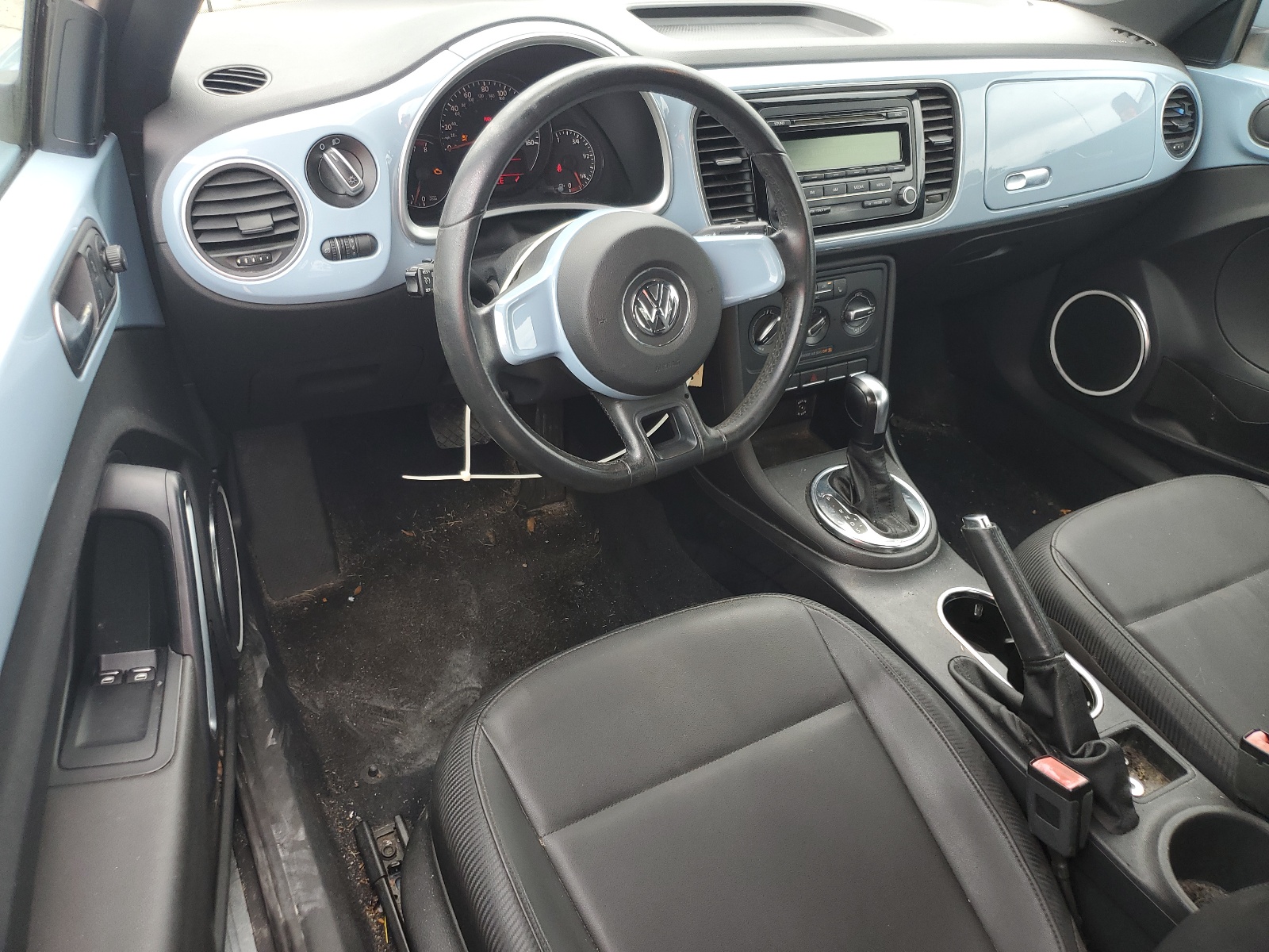 3VWJX7AT4CM659554 2012 Volkswagen Beetle