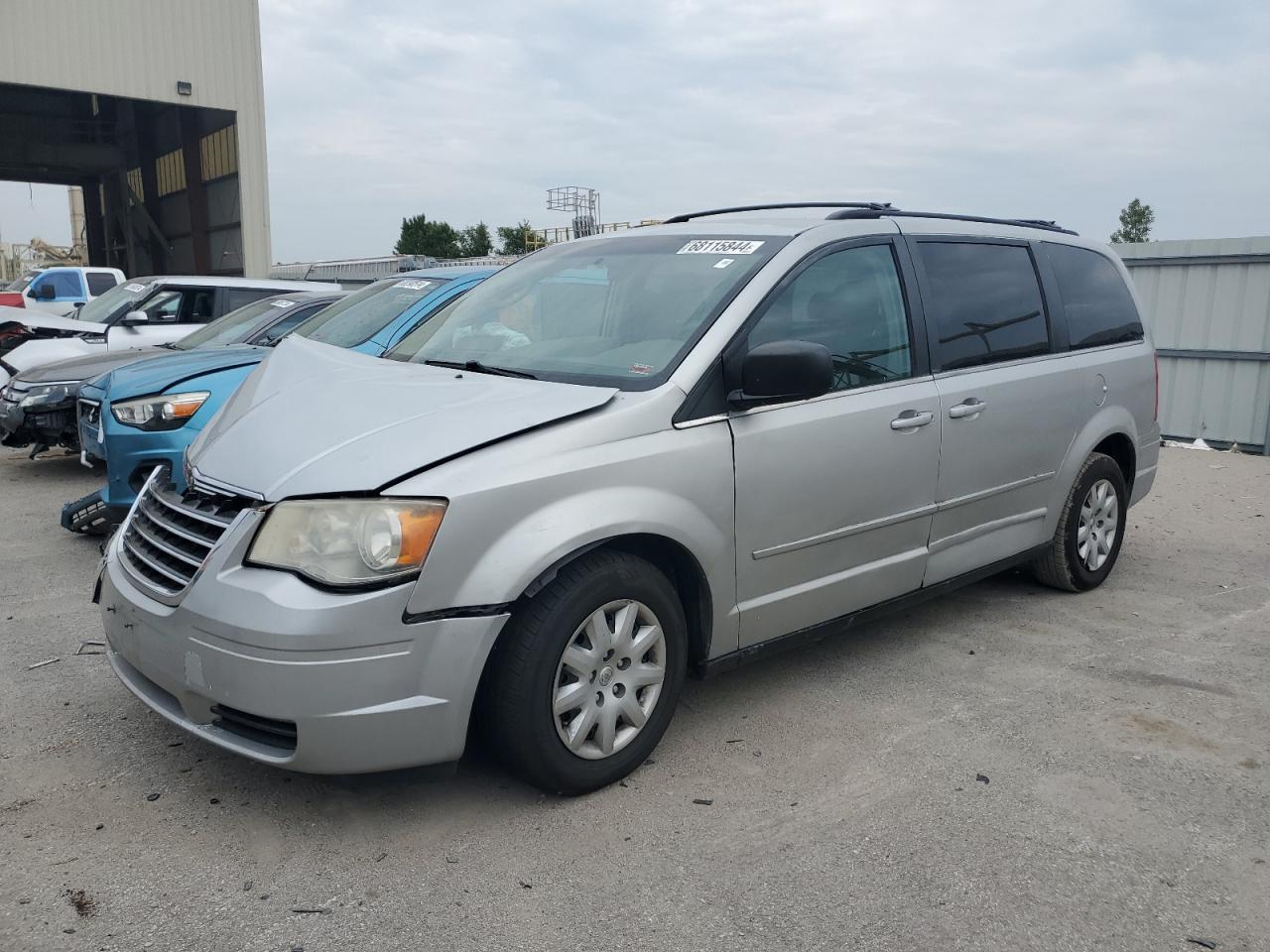 2010 Chrysler Town & Country - Image 1