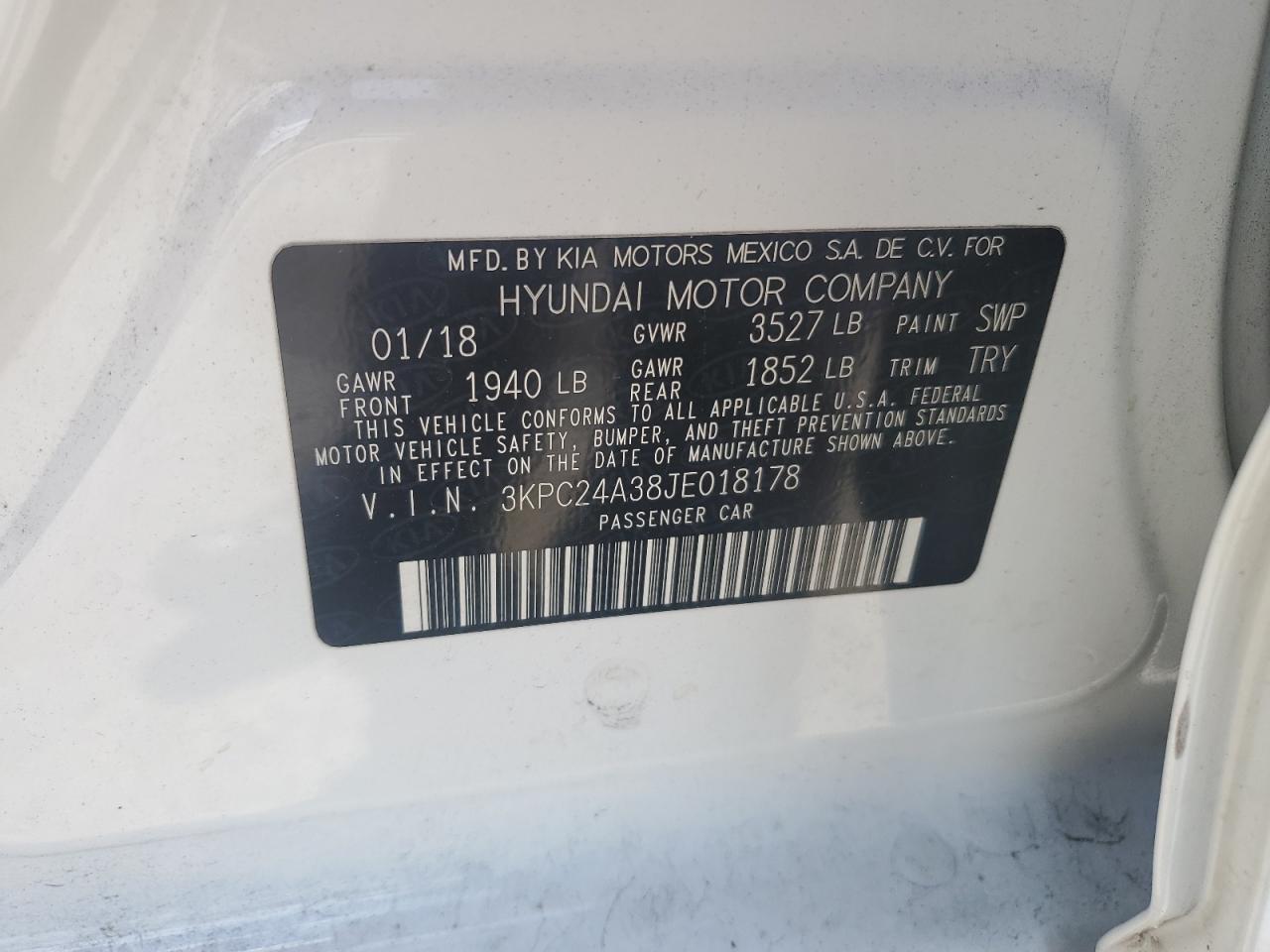 3KPC24A38JE018178 2018 Hyundai Accent Se