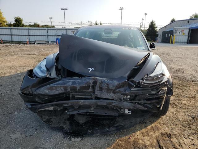  TESLA MODEL 3 2018 Чорний