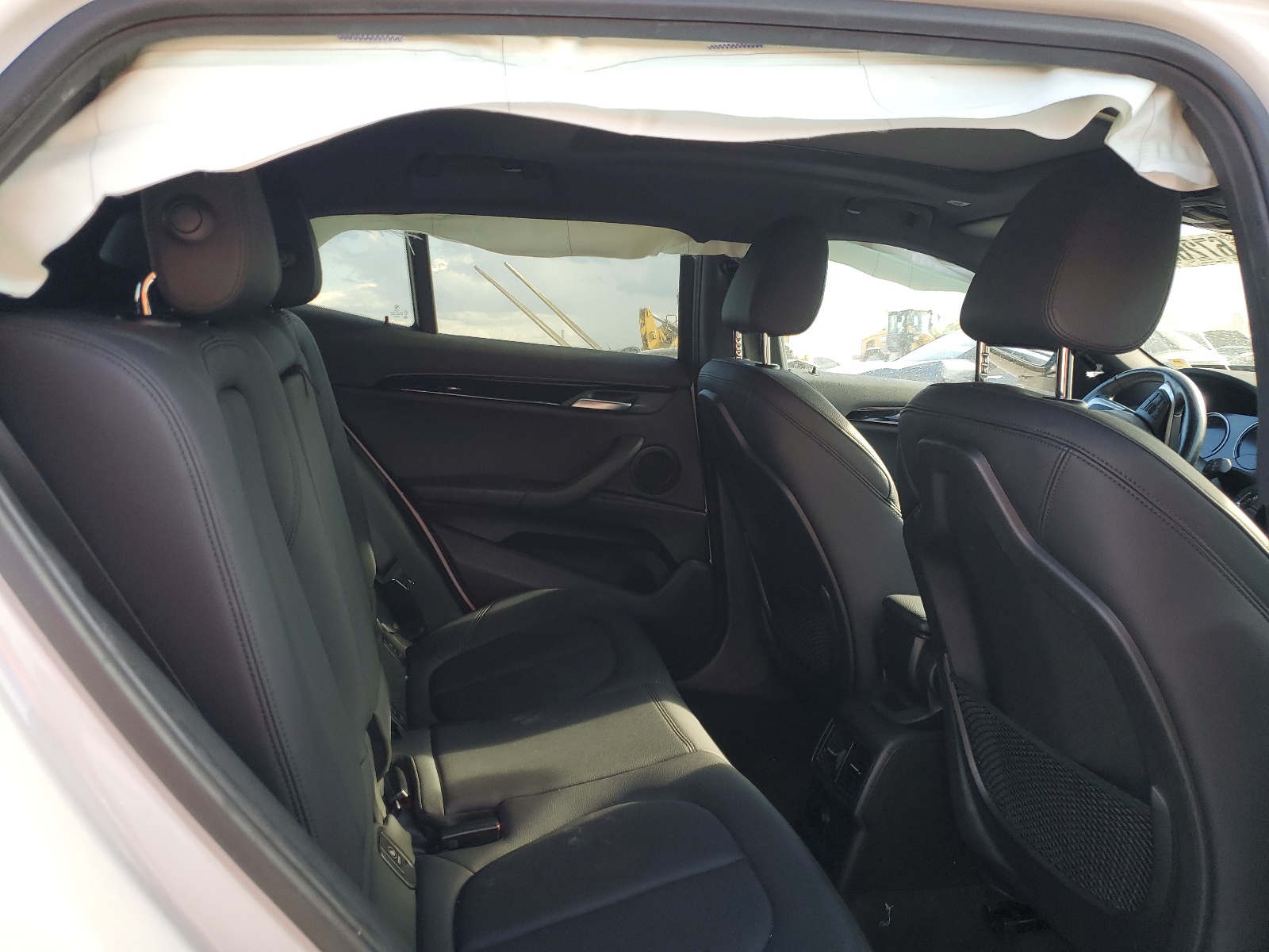 WBXYJ5C33JEF74041 2018 BMW X2 xDrive28I