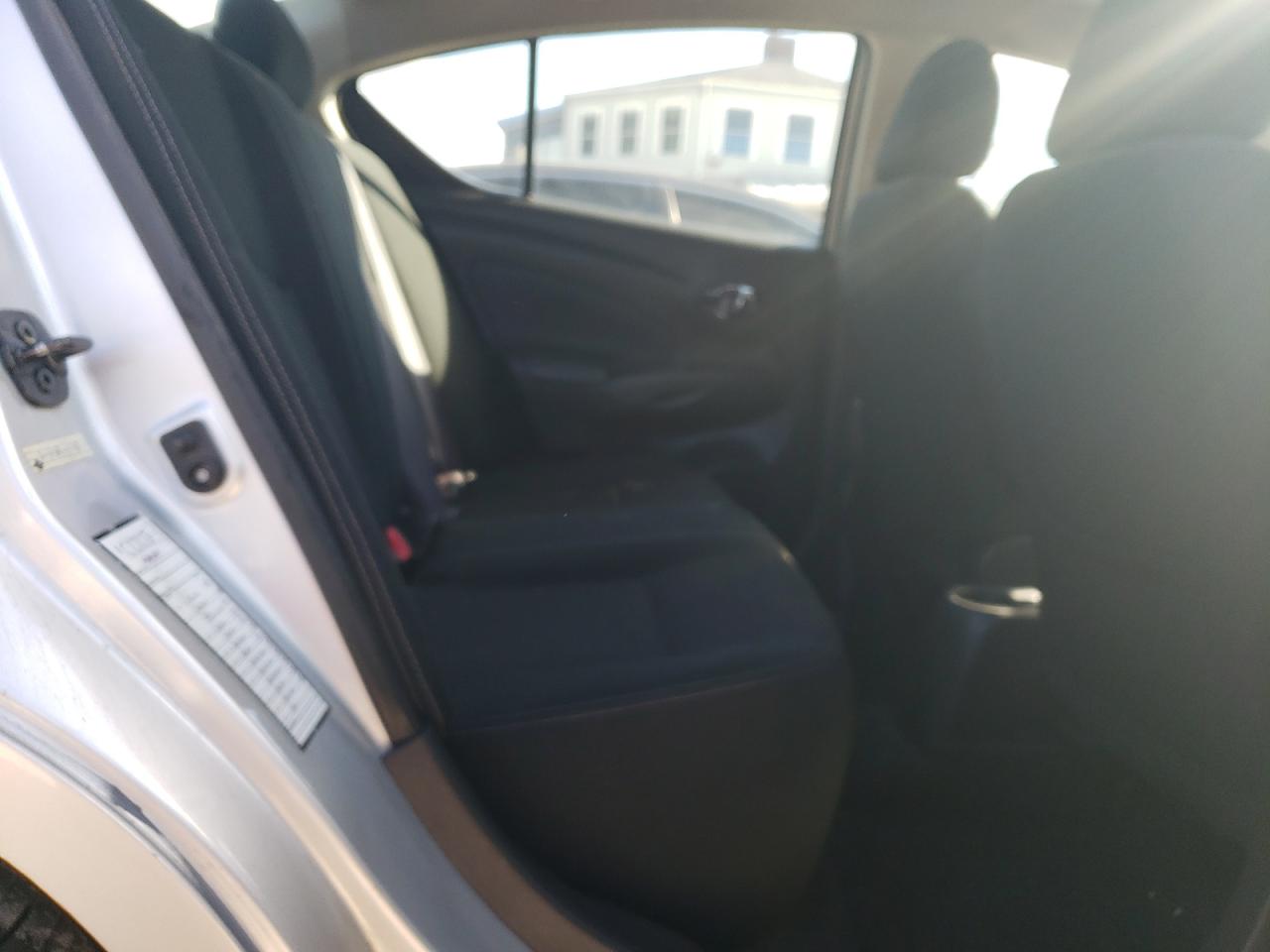 2018 Nissan Versa - Image 10
