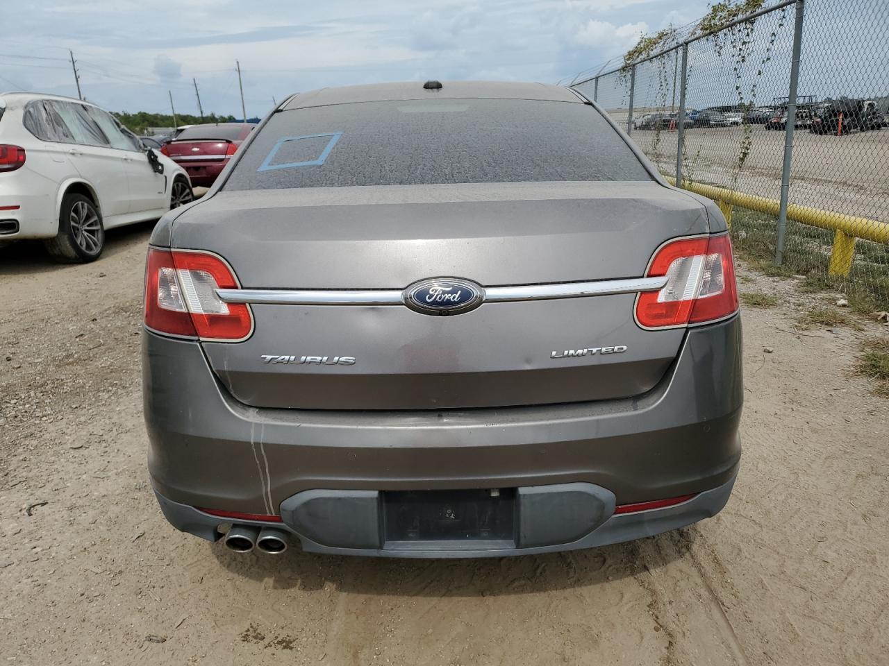 1FAHP2FW7BG188473 2011 Ford Taurus Limited