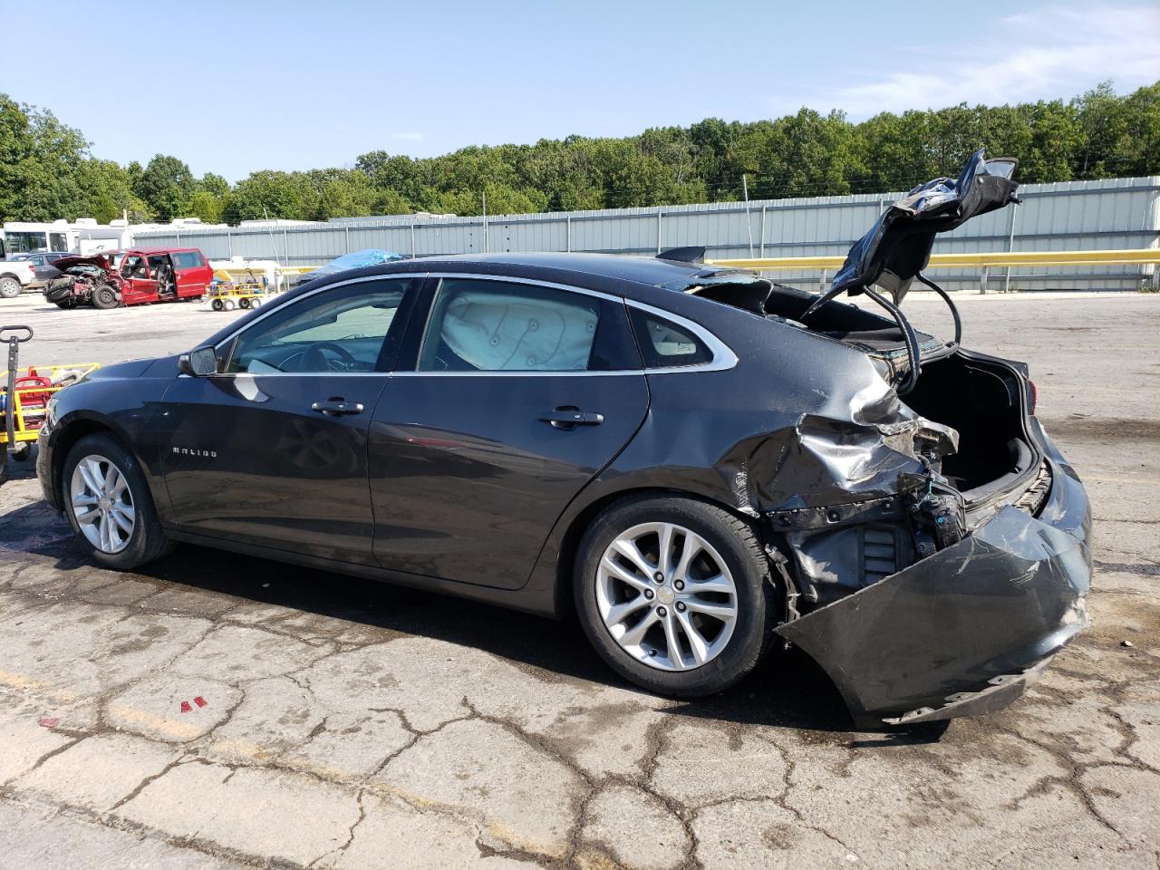 1G1ZE5ST2GF175069 2016 CHEVROLET MALIBU - Image 2