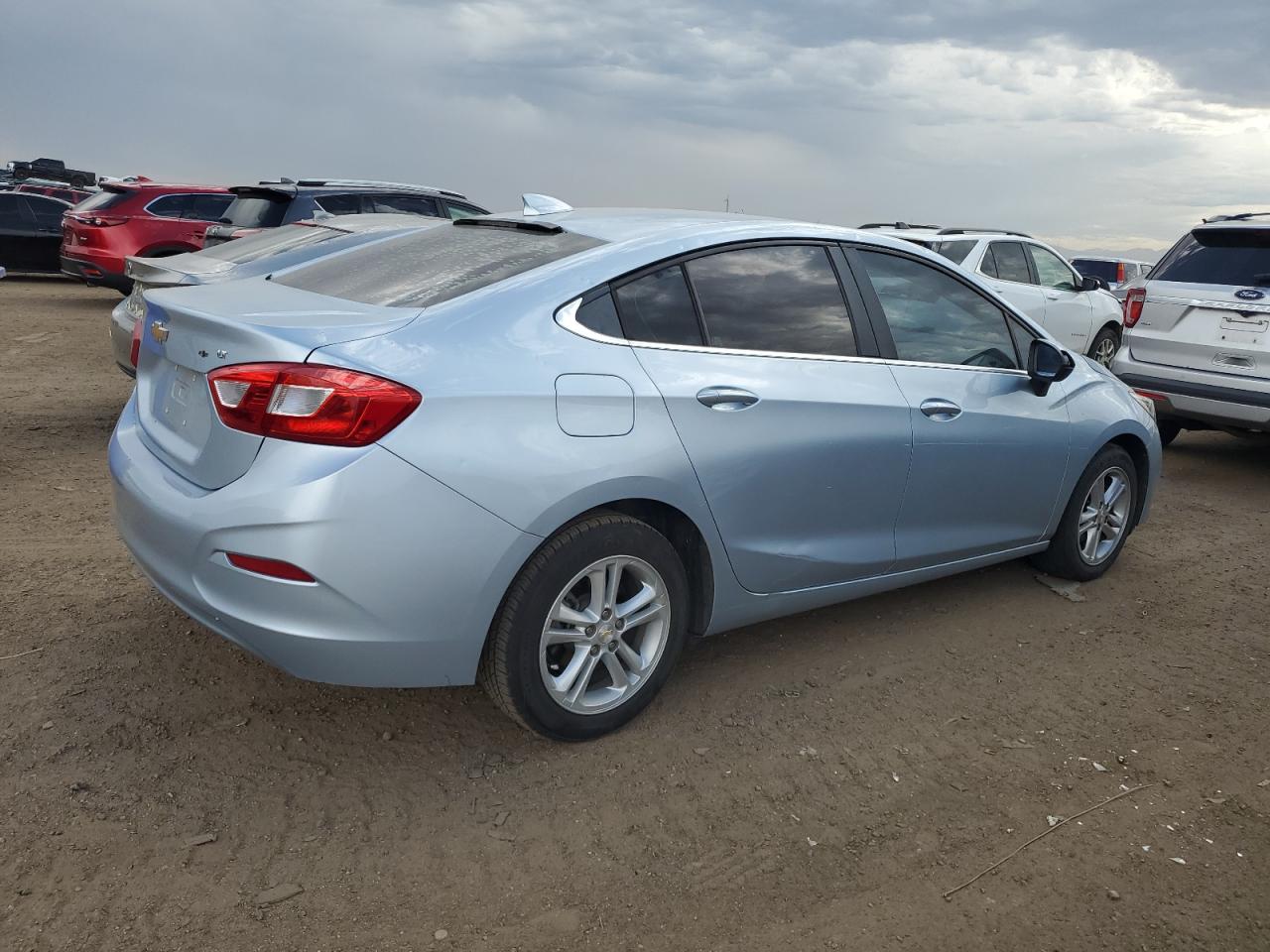 2017 Chevrolet Cruze - Image 3