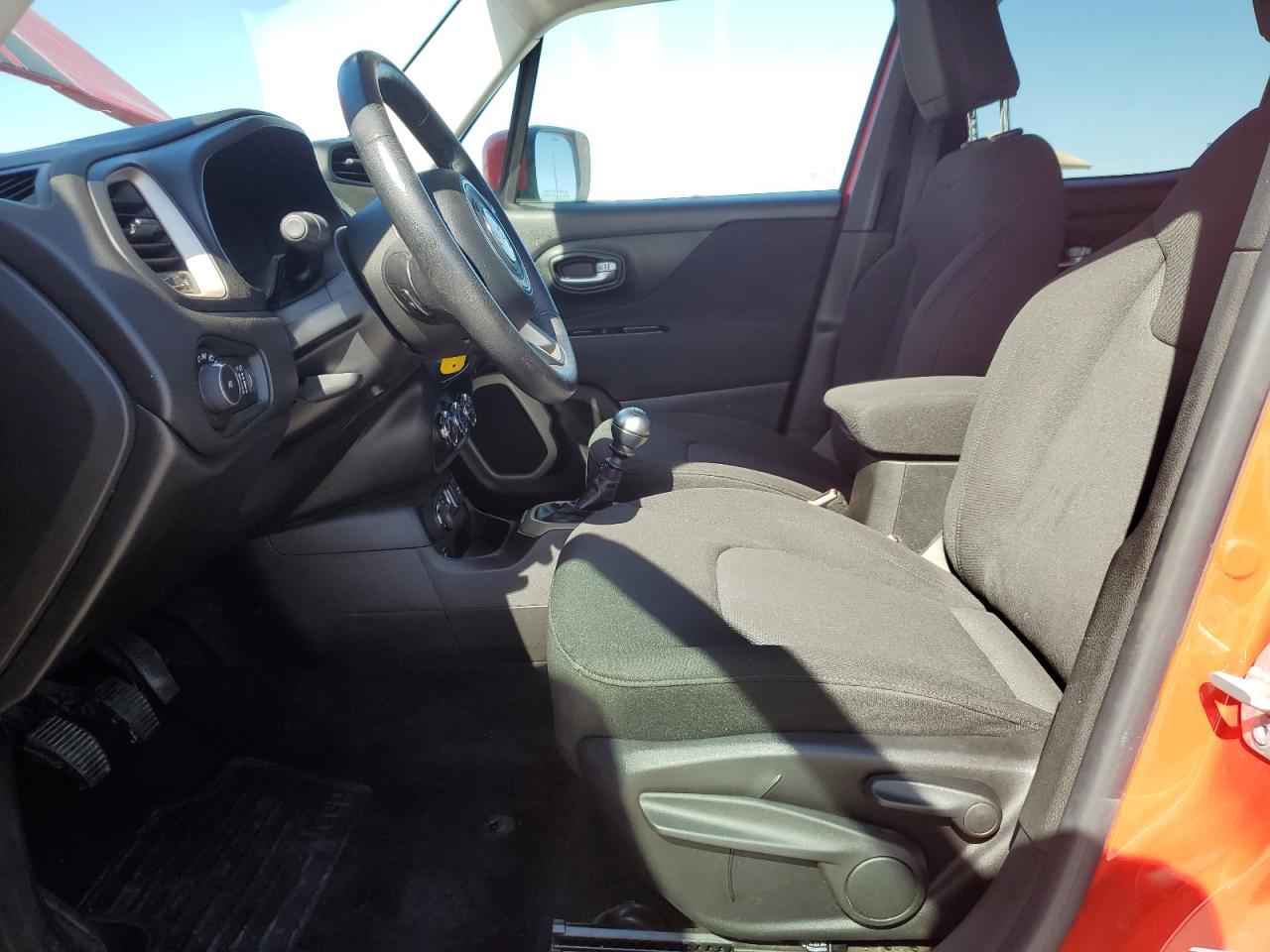 ZACCJBBW7GPC83315 2016 Jeep Renegade Latitude