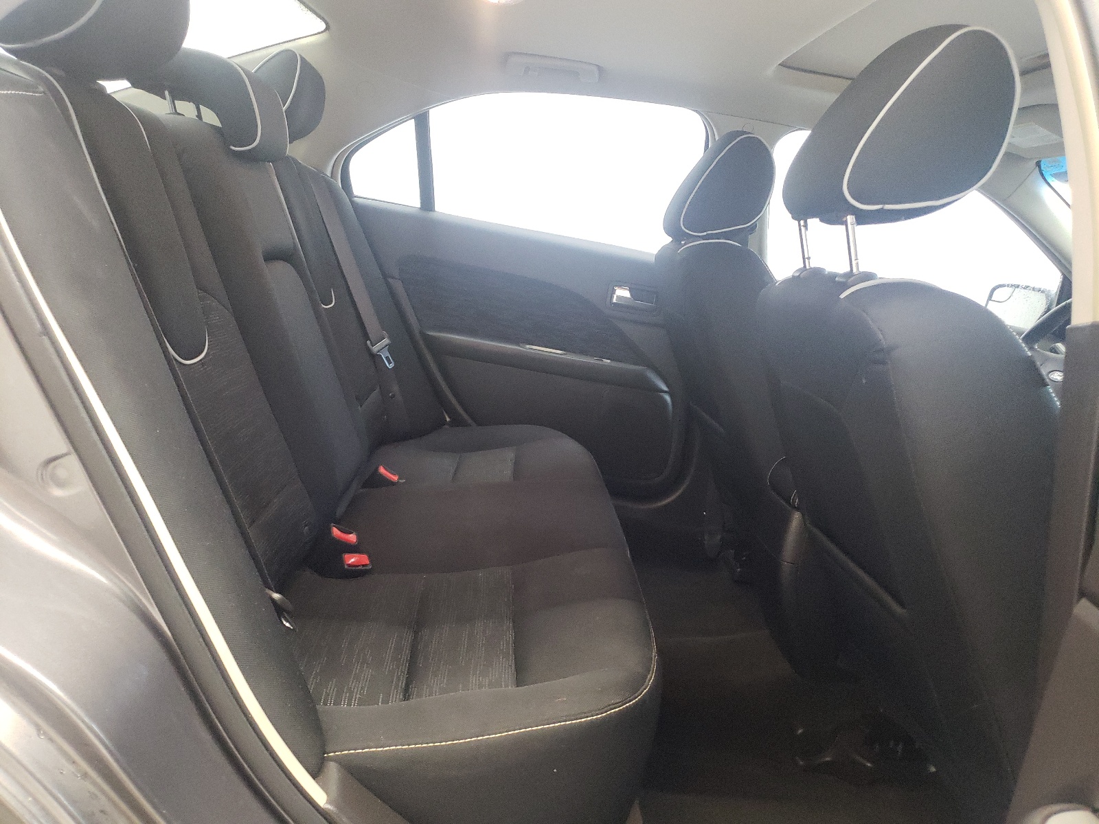 3FAHP0HG9BR217524 2011 Ford Fusion Se