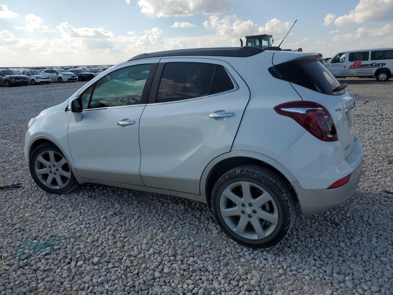 KL4CJCSB6JB549485 2018 BUICK ENCORE - Image 2