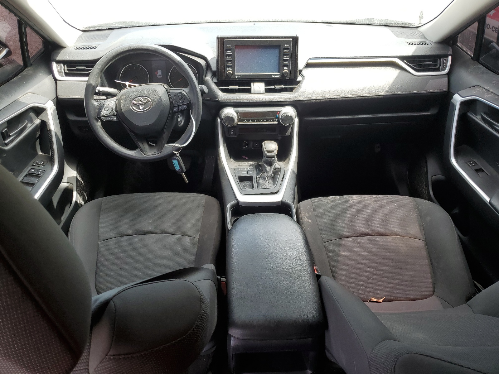 2T3H1RFV2MW105857 2021 Toyota Rav4 Le