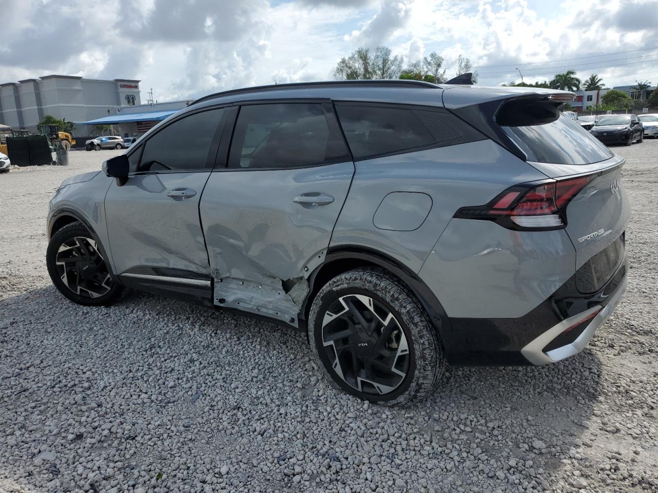 2024 Kia Sportage - Image 2