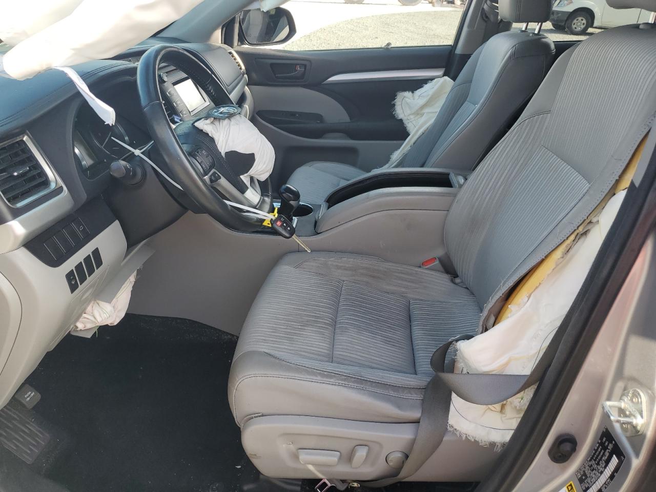 2015 Toyota Highlander Le VIN: 5TDZKRFH9FS075188 Lot: 66356464