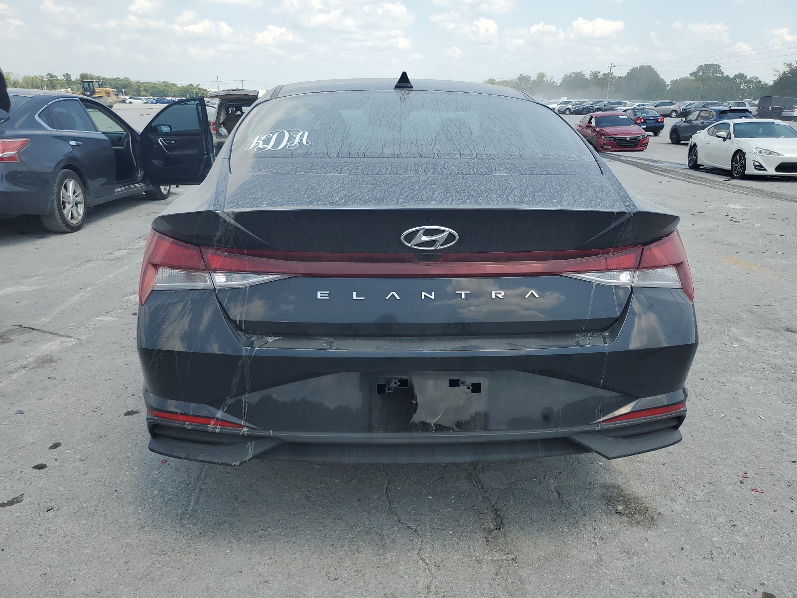 KMHLM4AGXPU609793 2023 Hyundai Elantra Sel