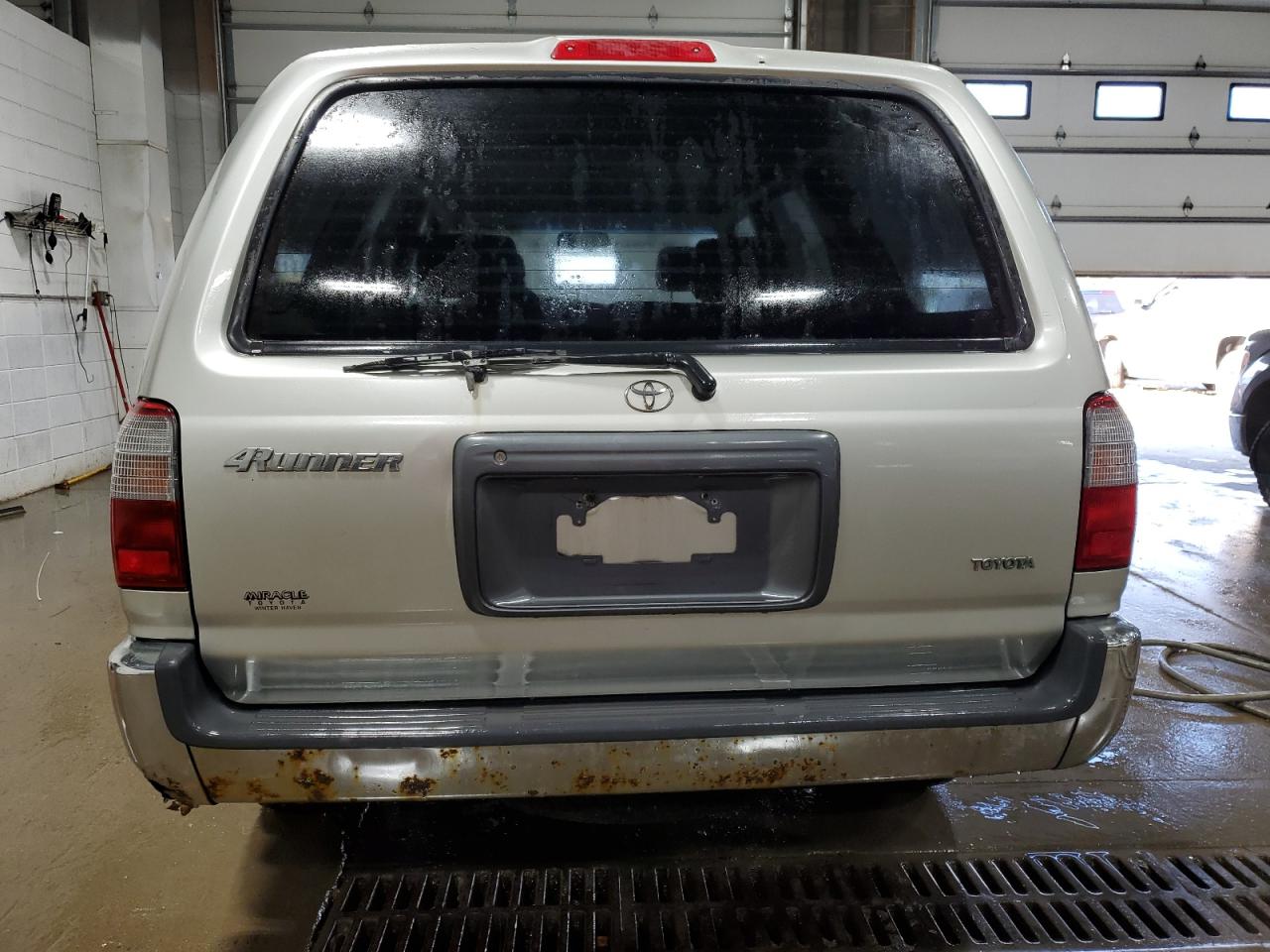 2000 Toyota 4Runner VIN: JT3GM84RXY0061947 Lot: 68262284