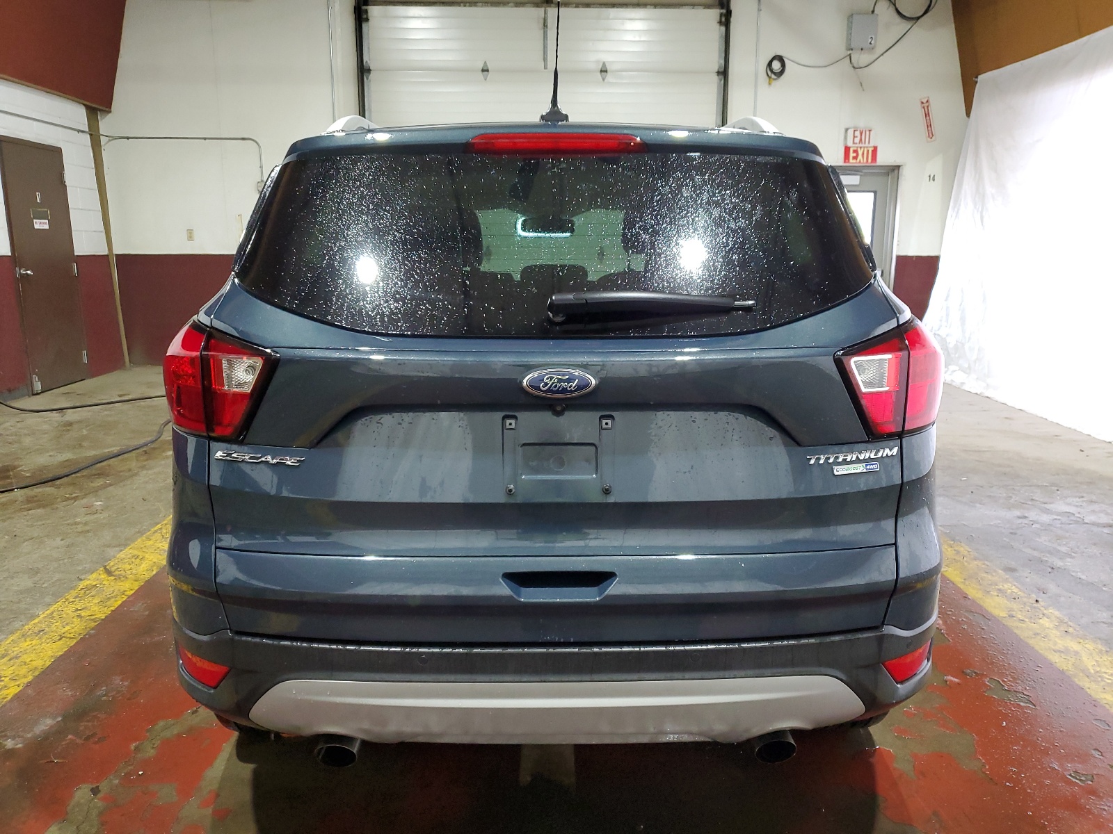 1FMCU9J99KUB32944 2019 Ford Escape Titanium