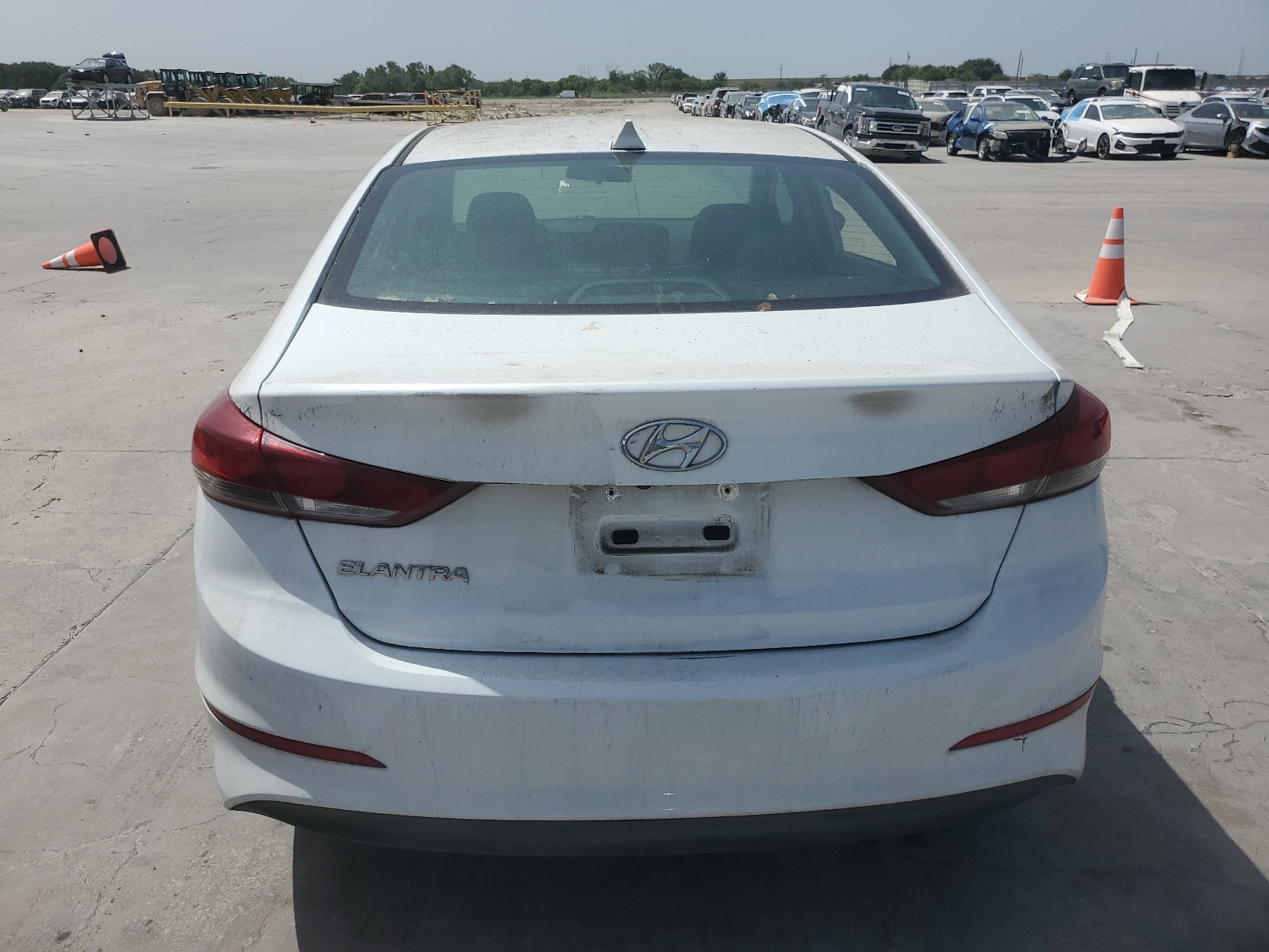 2018 Hyundai Elantra Sel vin: 5NPD84LF6JH213251