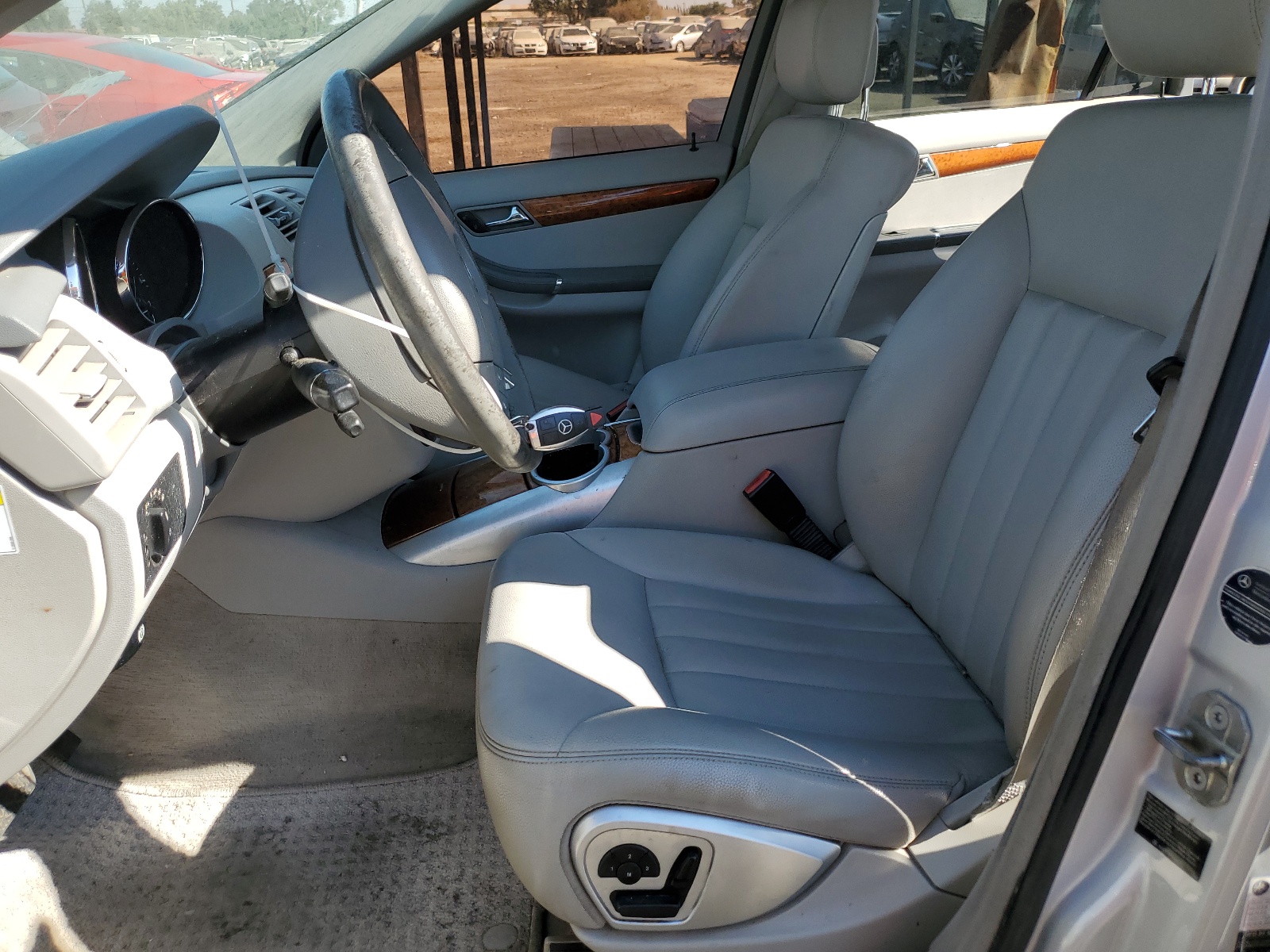 4JGCB56E58A075253 2008 Mercedes-Benz R 350