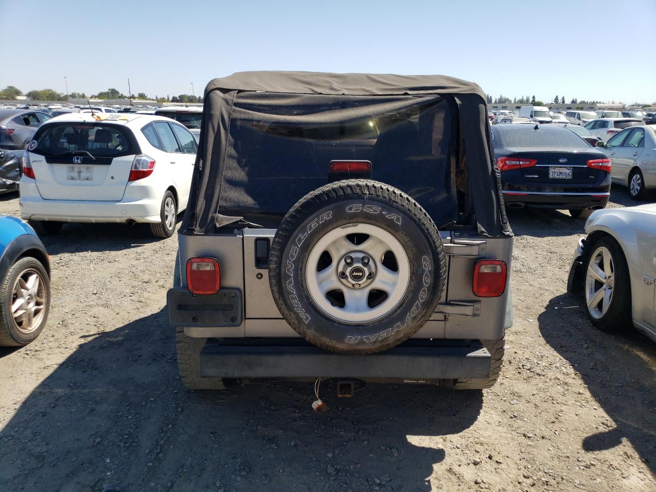 2000 Jeep Wrangler / Tj Se VIN: 1J4FA29P8YP774688 Lot: 68715034