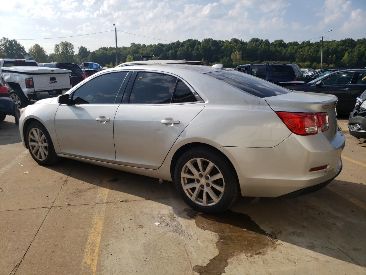 2014 Chevrolet Malibu - Image 2