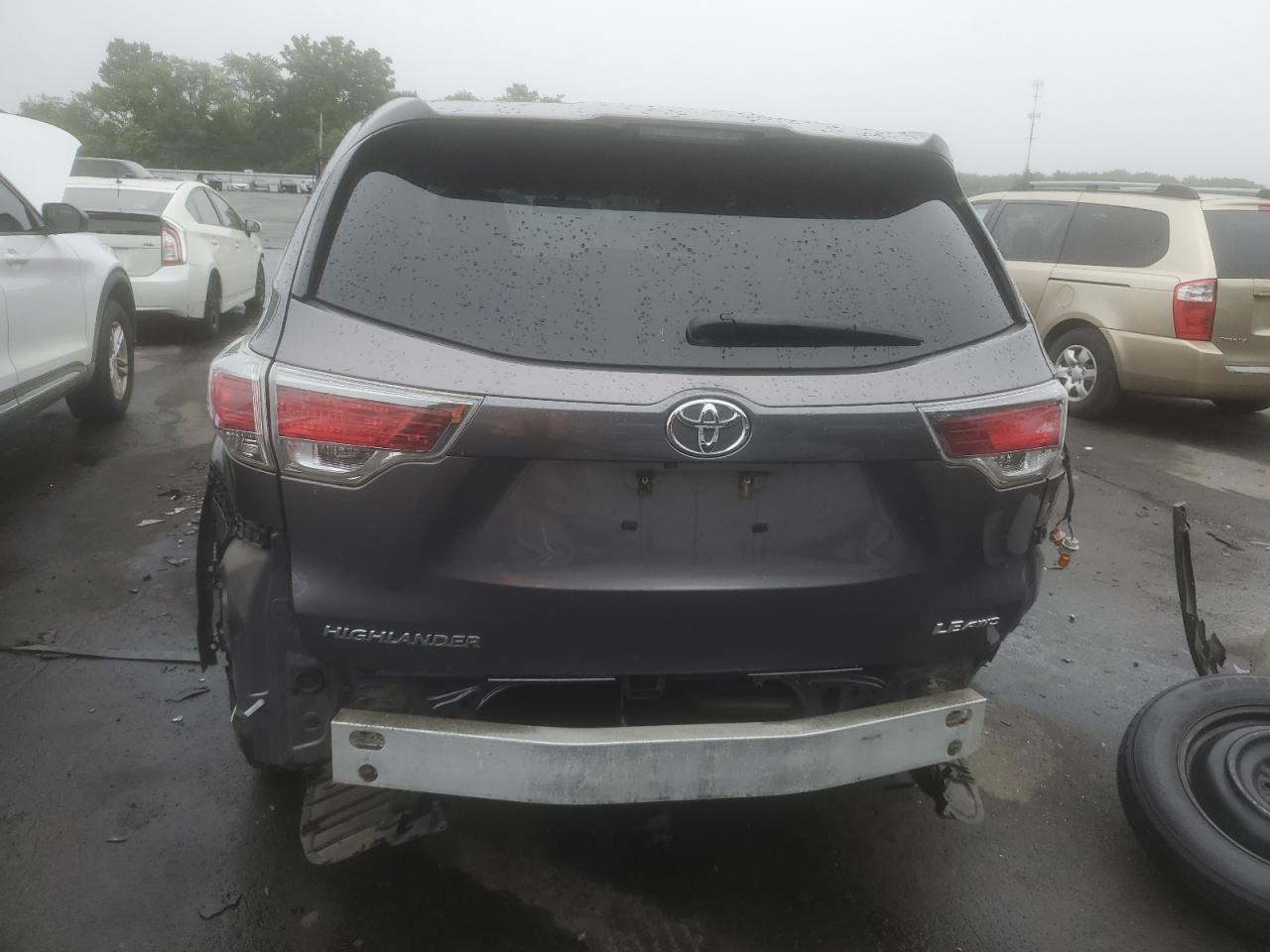 2015 Toyota Highlander Le VIN: 5TDBKRFH1FS210004 Lot: 66324484