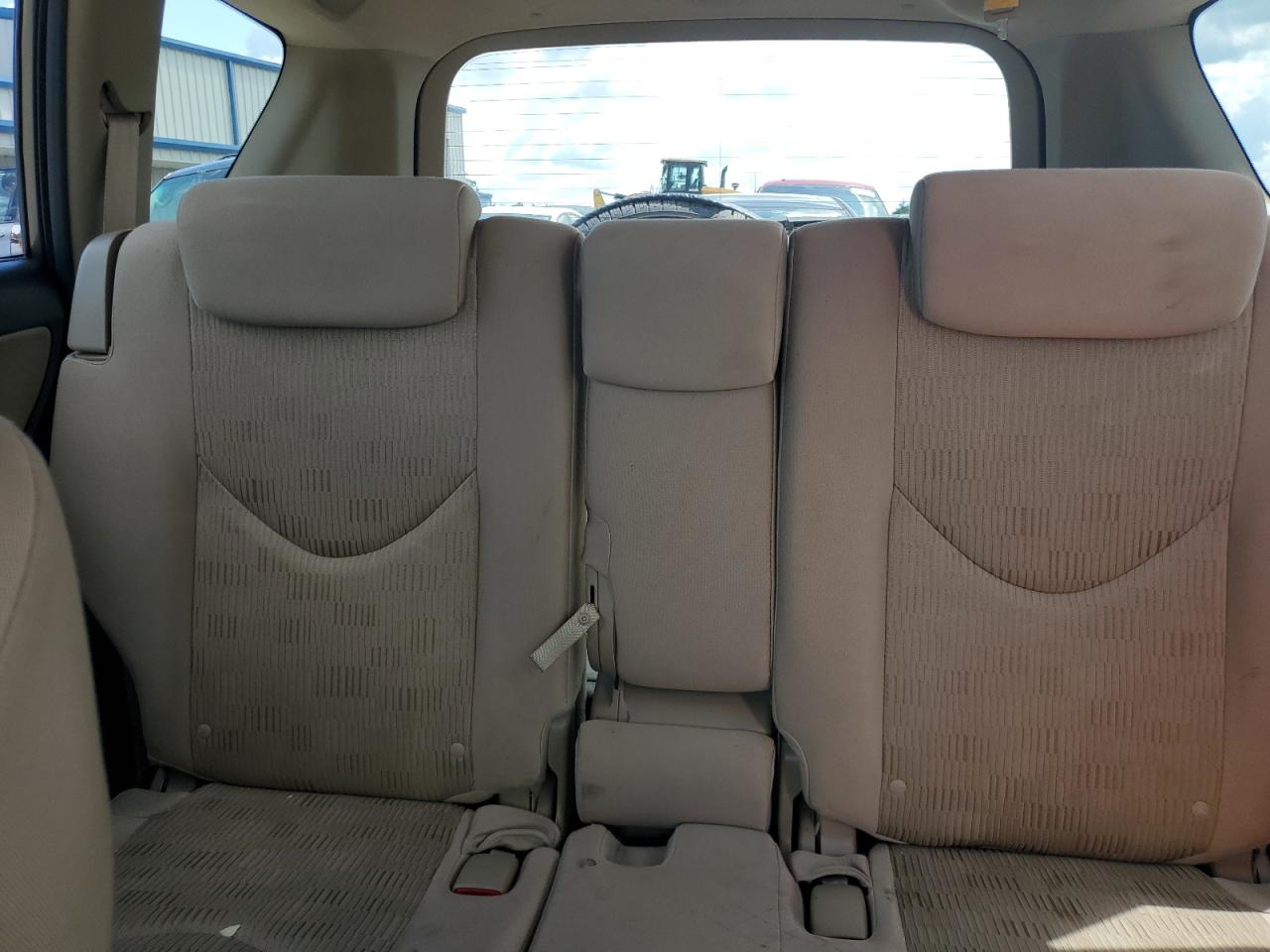2010 Toyota RAV 4 - Image 10