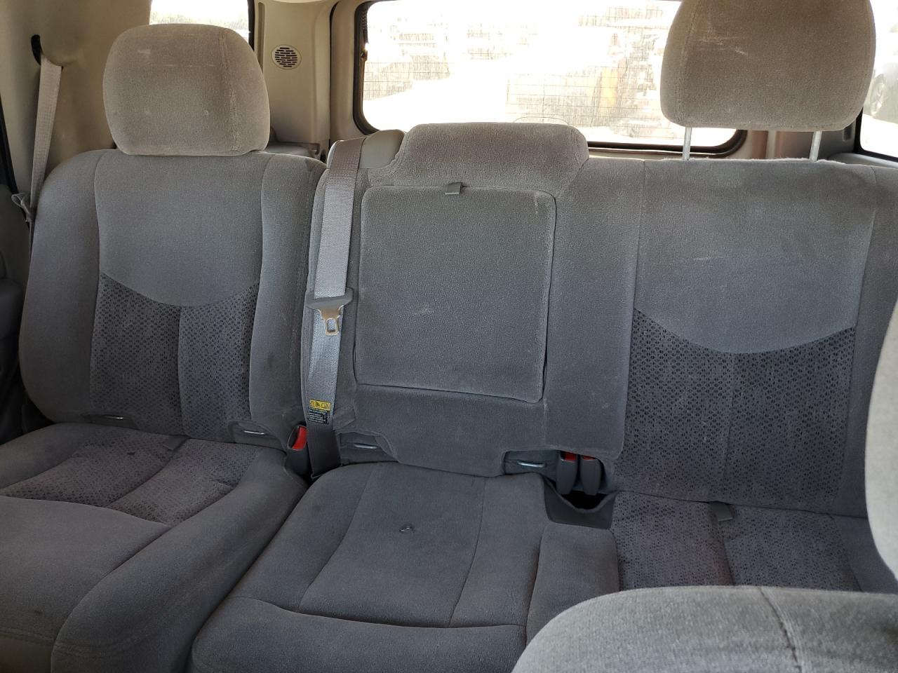 2004 Chevrolet Tahoe C1500 VIN: 1GNEC13V04R199392 Lot: 67752994