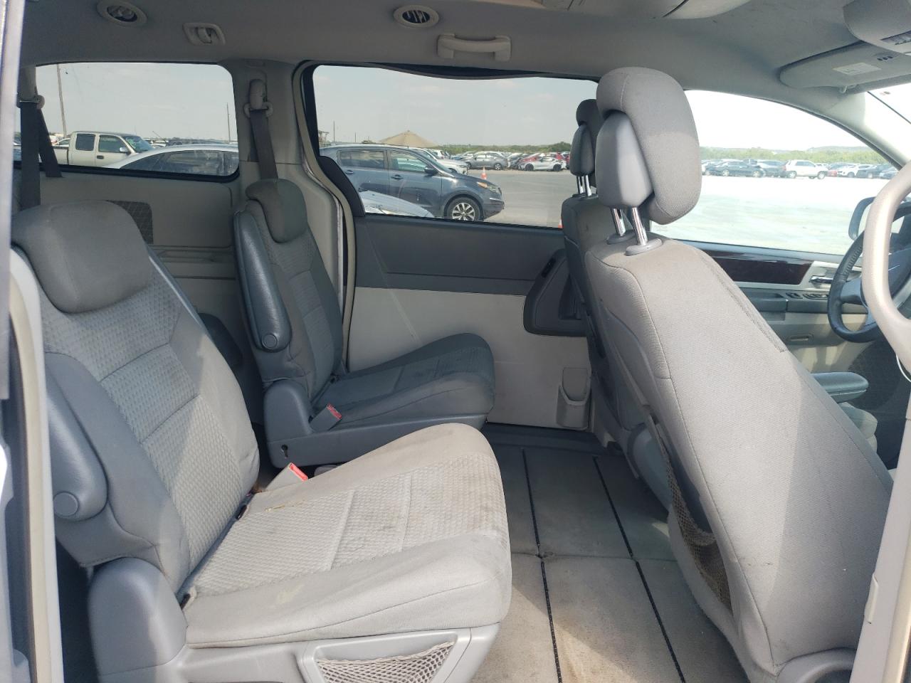 2010 Chrysler Town & Country Touring VIN: 2A4RR5D18AR304370 Lot: 66162684