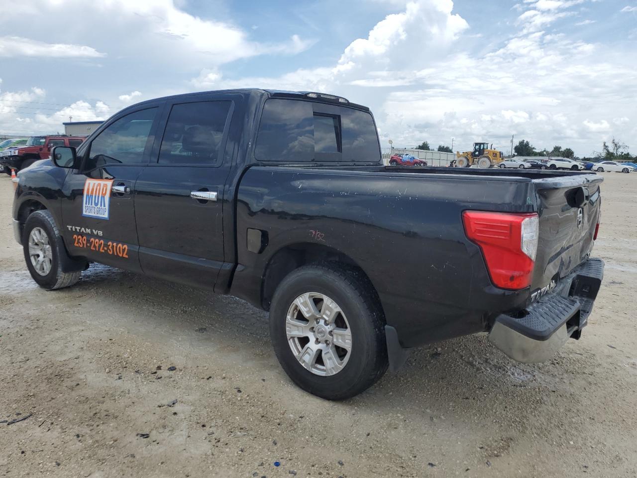 1N6AA1EK9JN505439 2018 Nissan Titan S