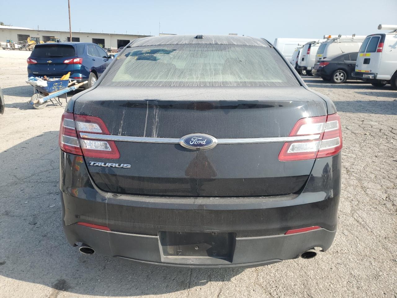 1FAHP2D85JG118845 2018 Ford Taurus Se