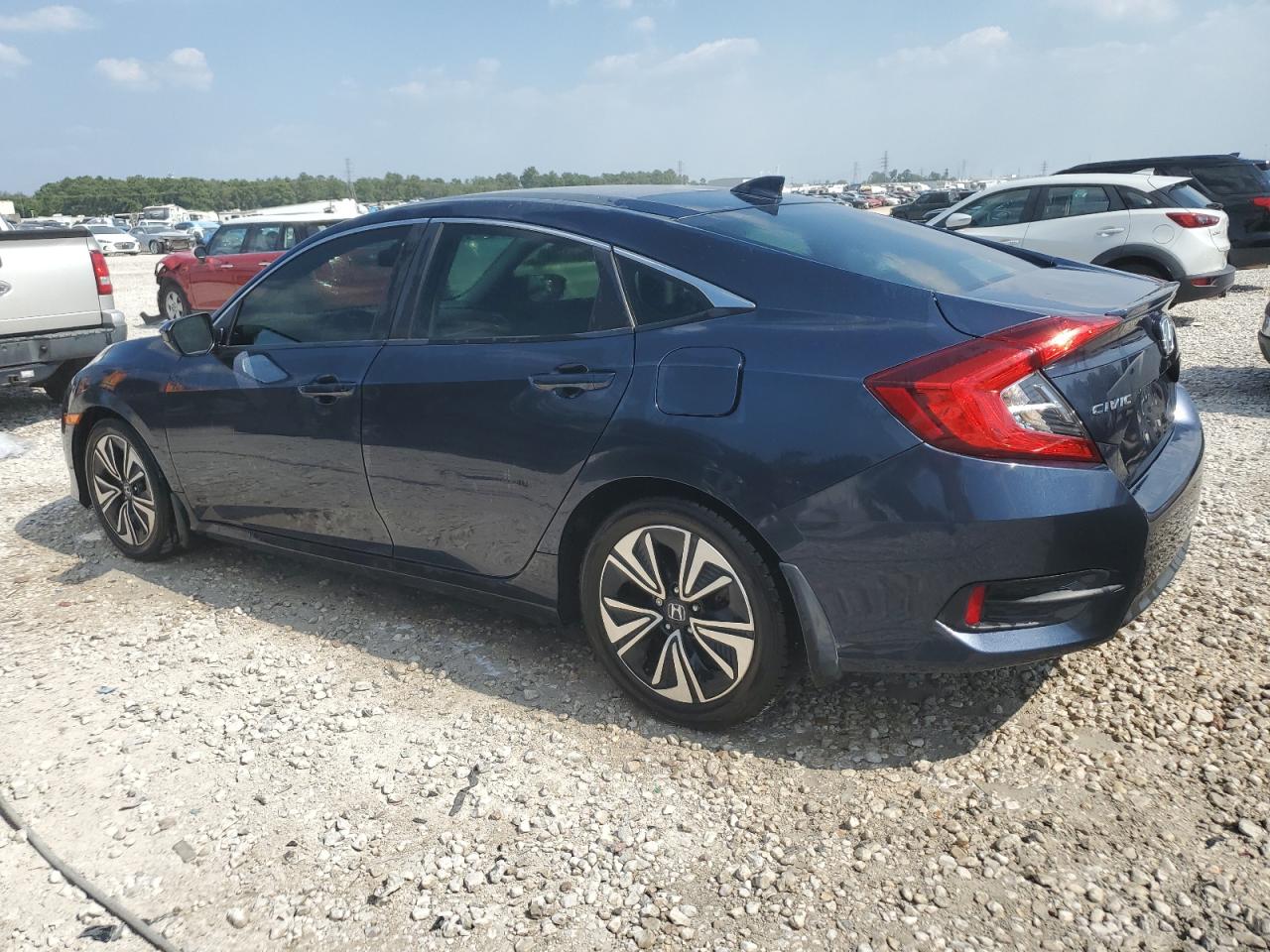 JHMFC1F72JX008927 2018 HONDA CIVIC - Image 2