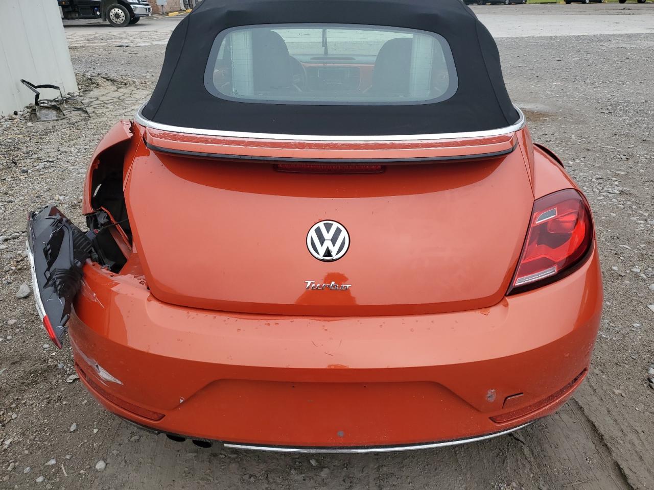 3VW517AT3HM817604 2017 Volkswagen Beetle S/Se