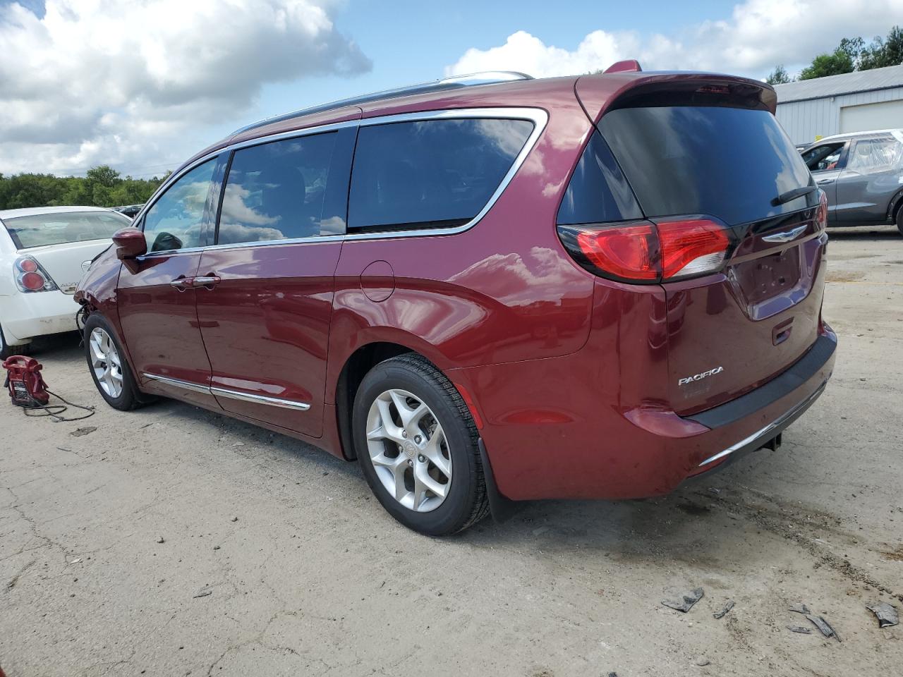 2C4RC1EGXKR610409 2019 CHRYSLER PACIFICA - Image 2