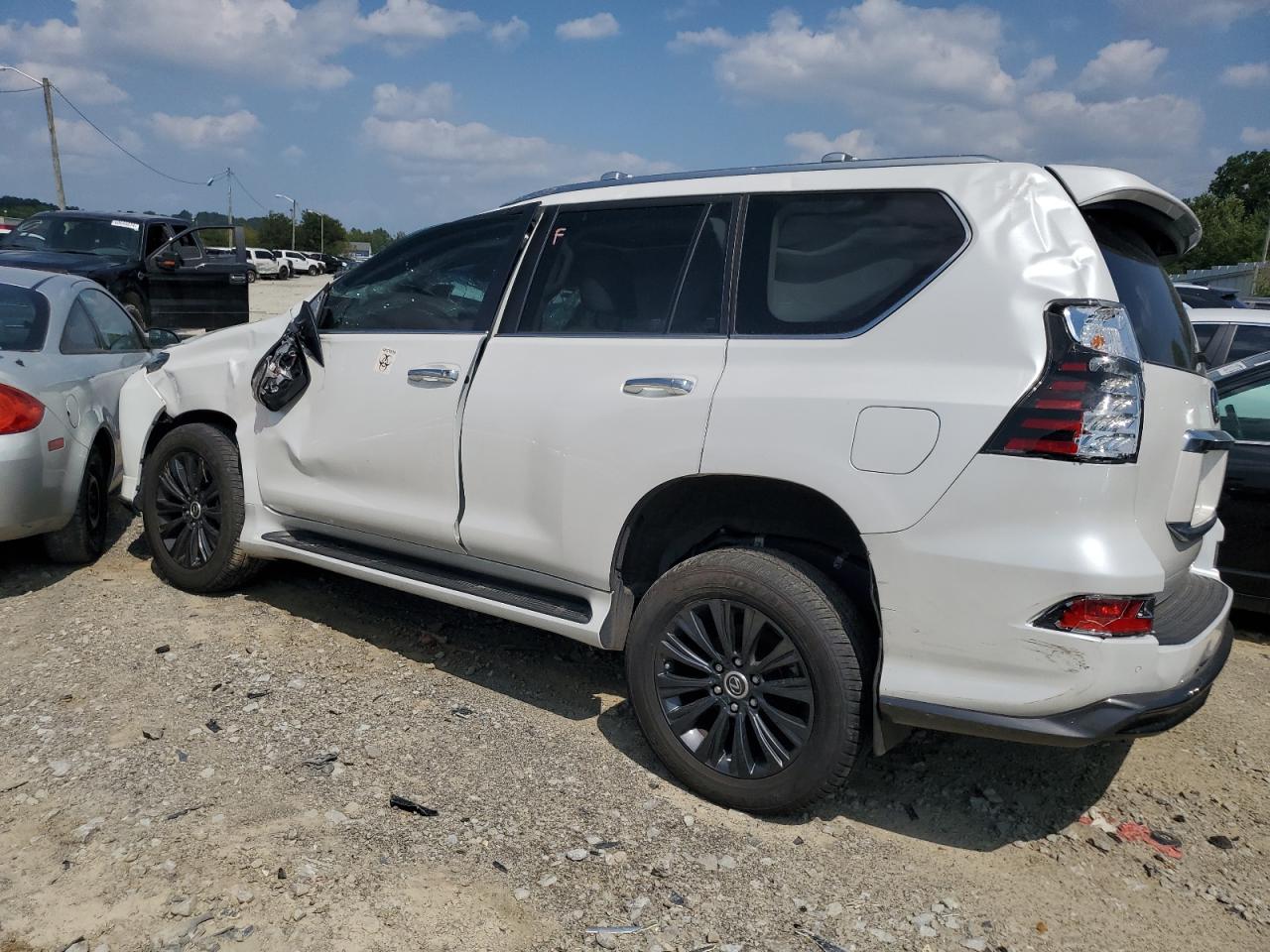 JTJGM7BX5P5341202 2023 LEXUS GX - Image 2