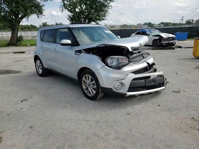 2018 Kia Soul + VIN: KNDJP3A53J7509780 Lot: 67572634