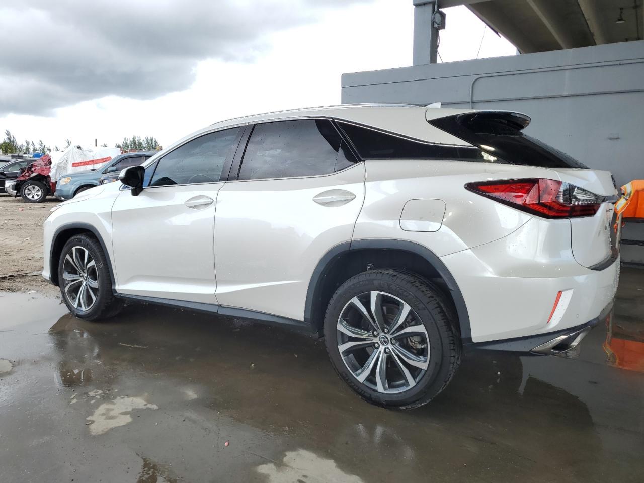 2T2ZZMCA9KC131506 2019 LEXUS RX - Image 2