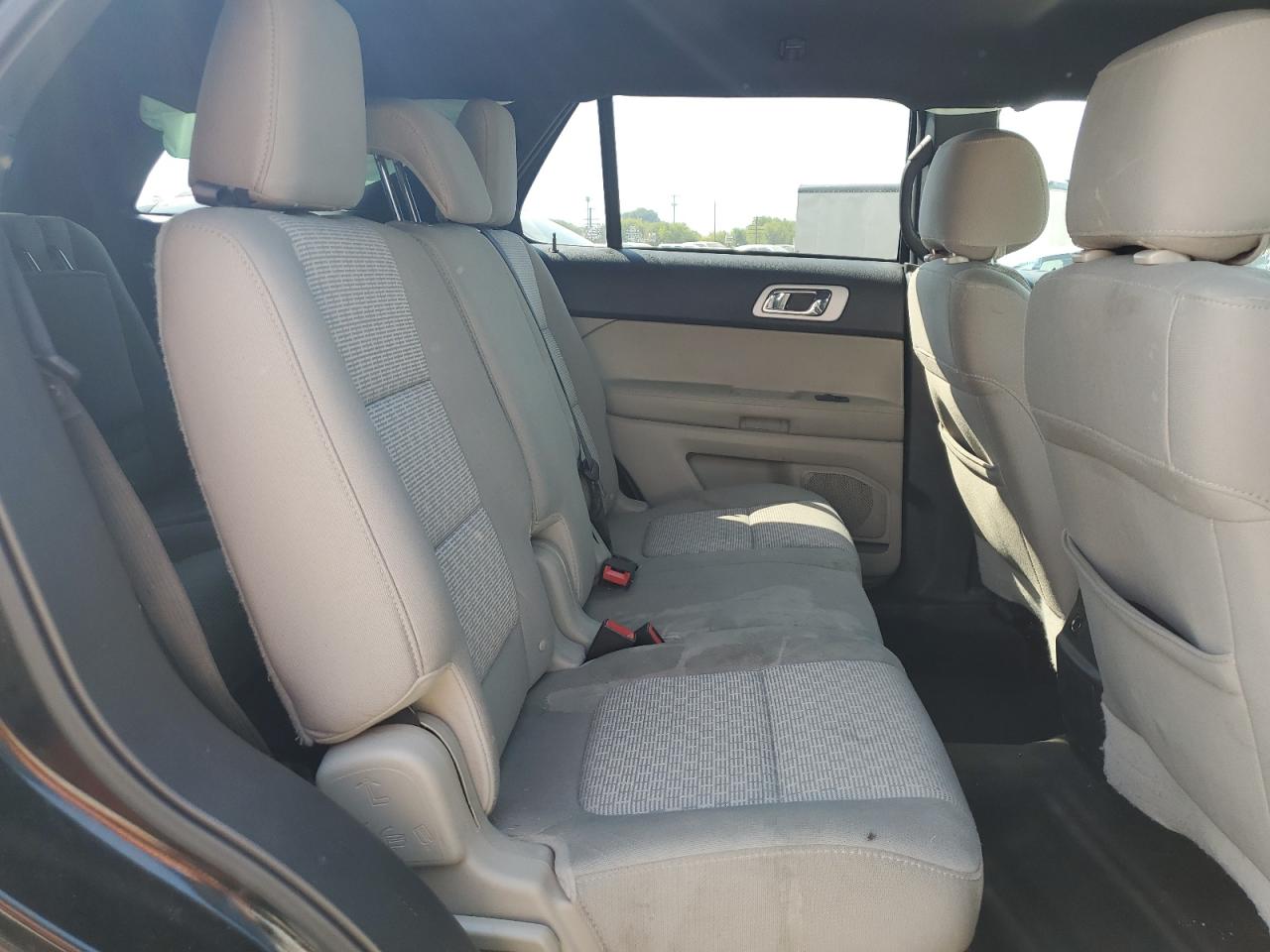 2013 Ford Explorer - Image 12