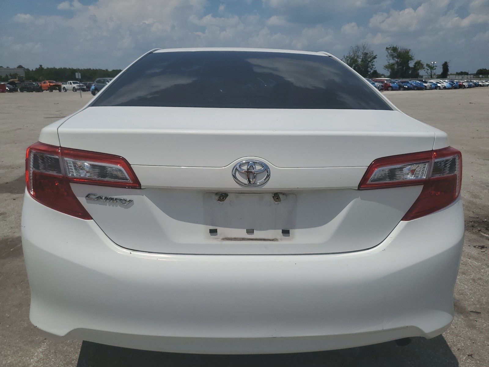 4T1BF1FK4DU713077 2013 Toyota Camry L