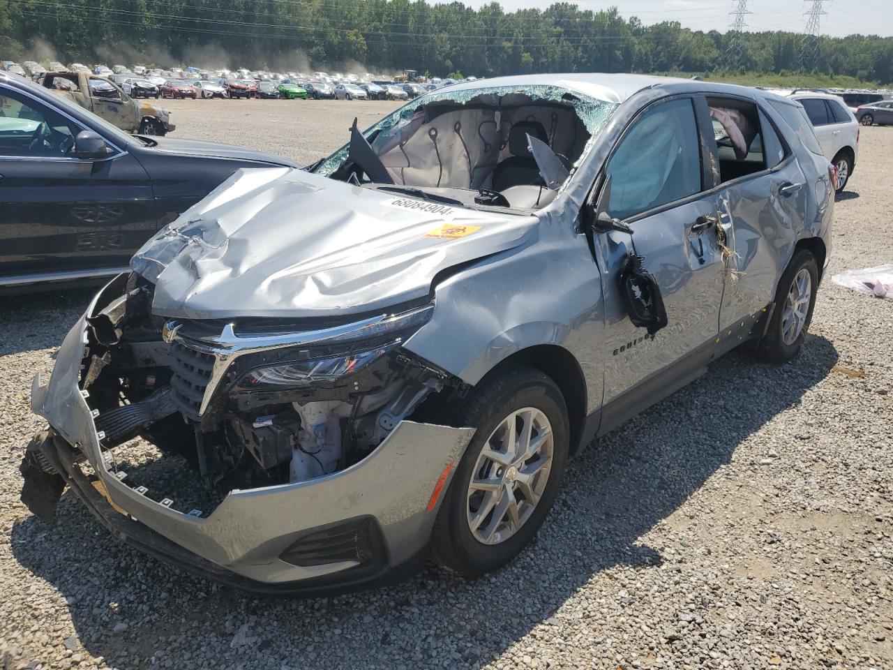 2023 Chevrolet Equinox - Image 1