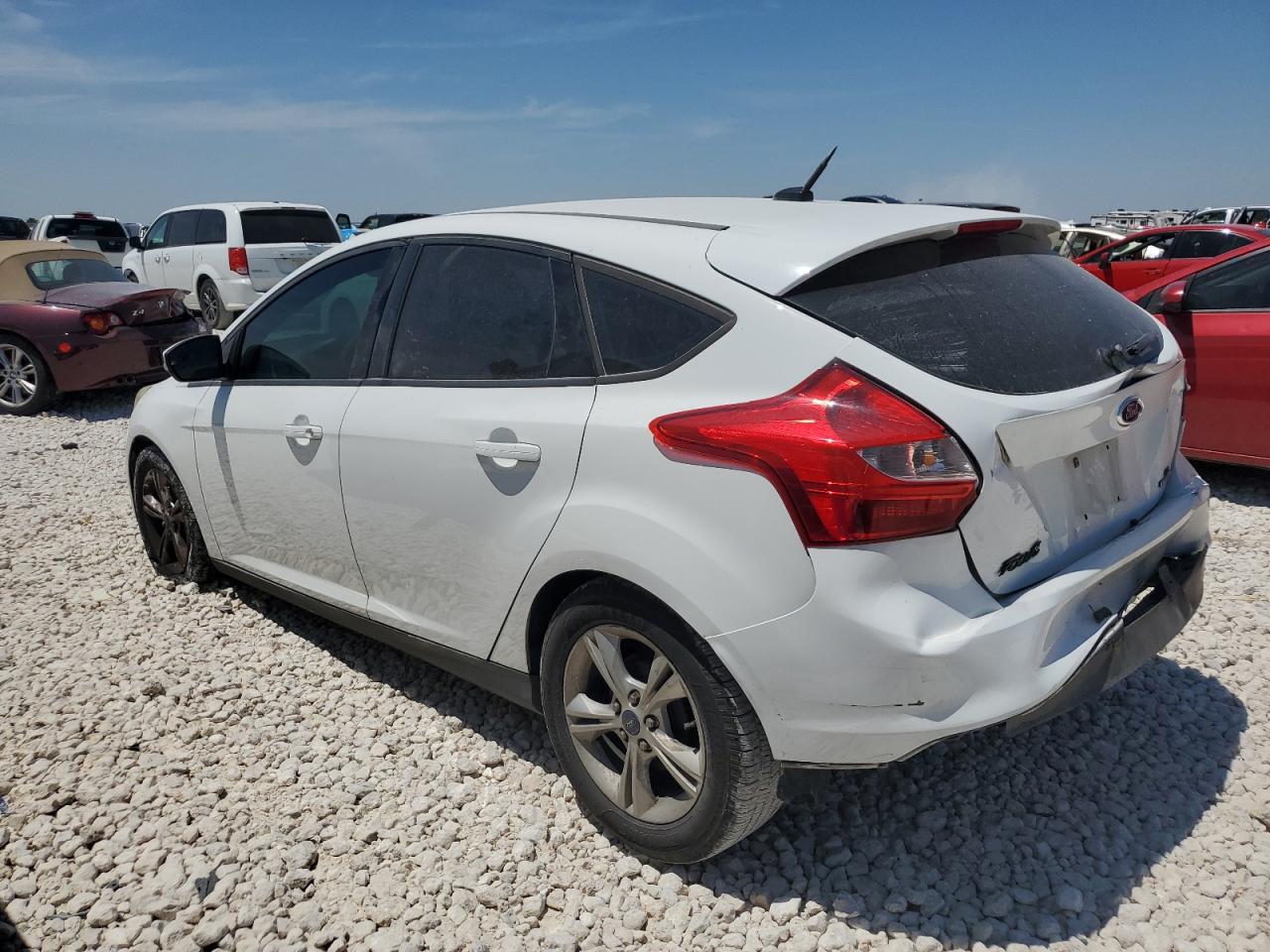 VIN 1FADP3K26EL415610 2014 FORD FOCUS no.2