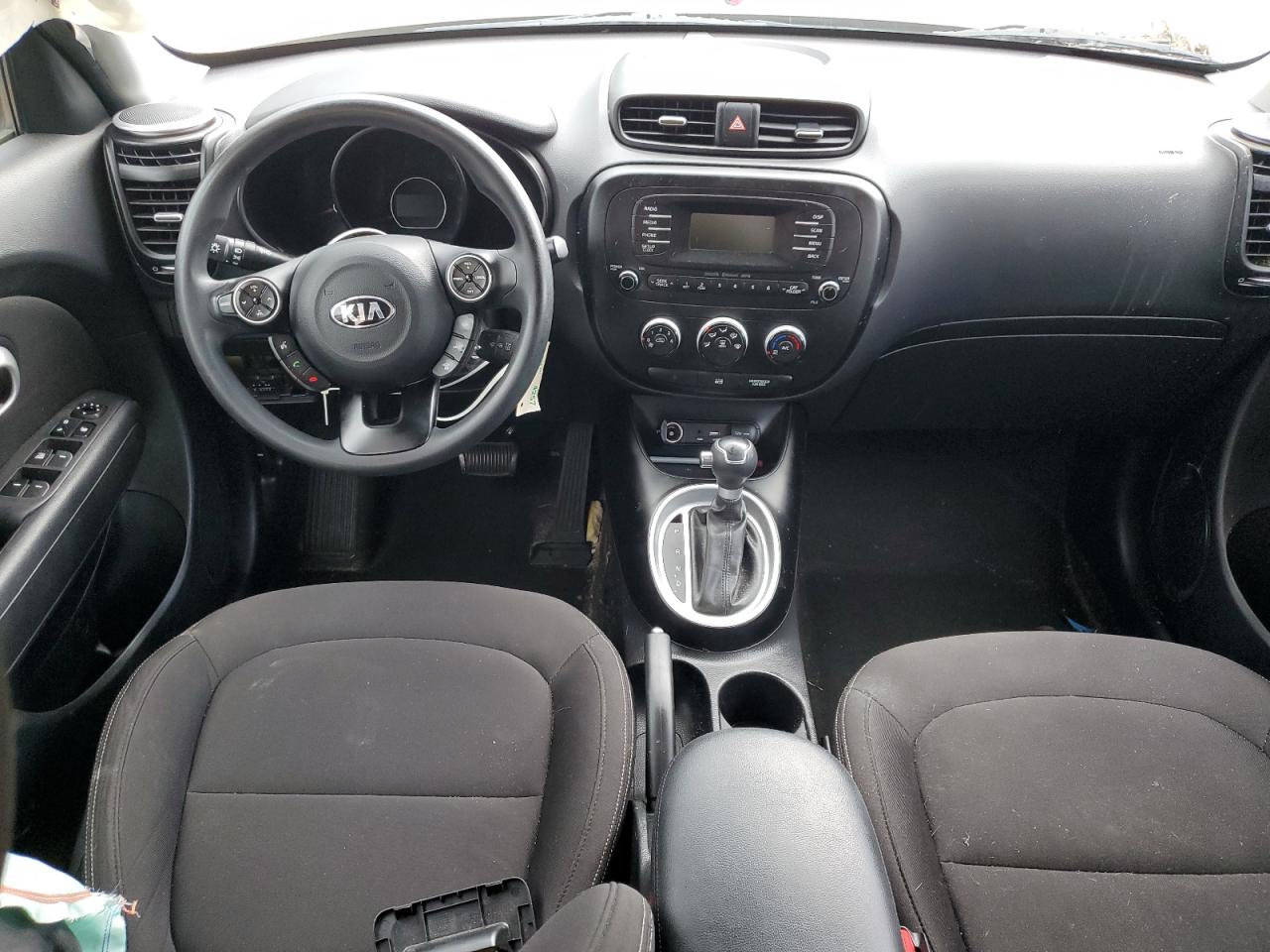 KNDJN2A21G7257963 2016 Kia Soul