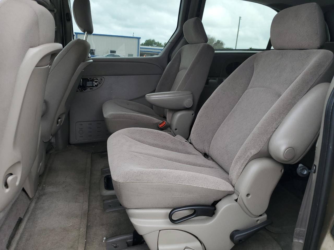 2002 Chrysler Town & Country Ex VIN: 2C8GP74L32R761958 Lot: 66116744