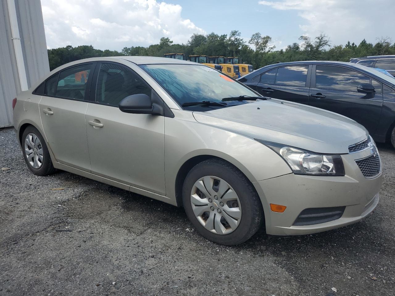 2014 Chevrolet Cruze - Image 4